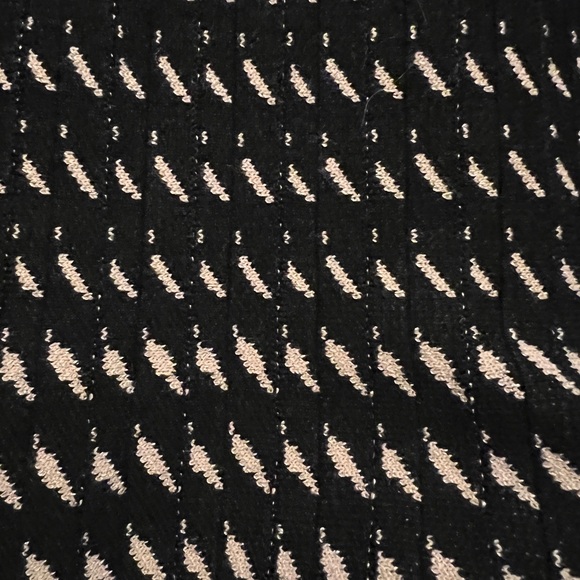 Large Max London skirt - Picture 2 of 3